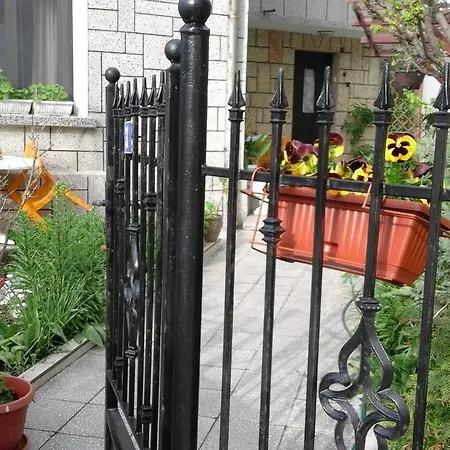 Kraybrezhna 3 Maison d'hôtes