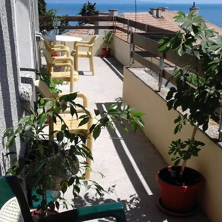 Kraybrezhna 3 Maison d'hôtes Pomorie