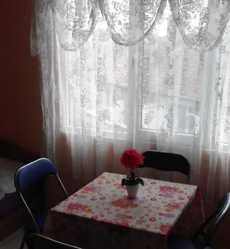 Kraybrezhna 3 Pensjonat