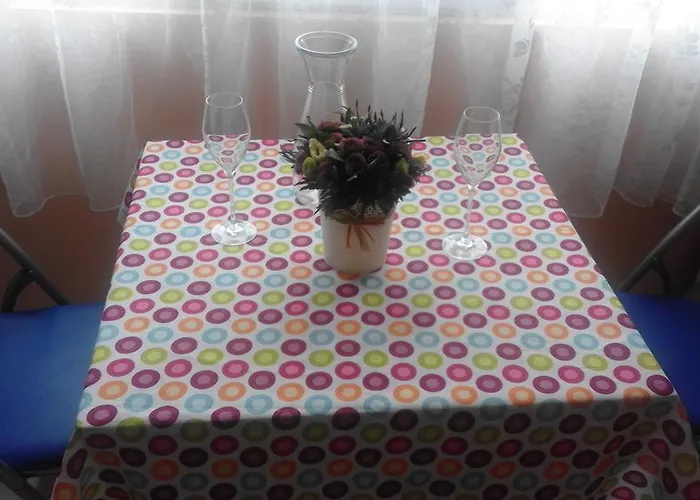 Kraybrezhna 3 Pensjonat