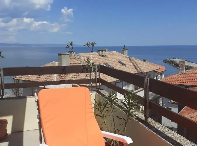 Kraybrezhna 3 Pensjonat